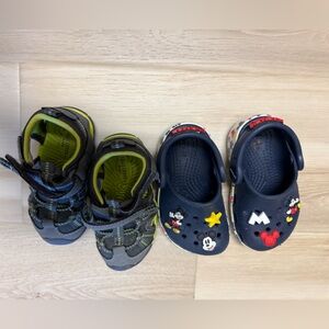 CROCS Mickey Mouse Kids Clogs - Navy and Red